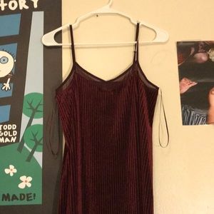 Mudd. deep red velvet ribbed spaghetti strap slip, pre-owned!